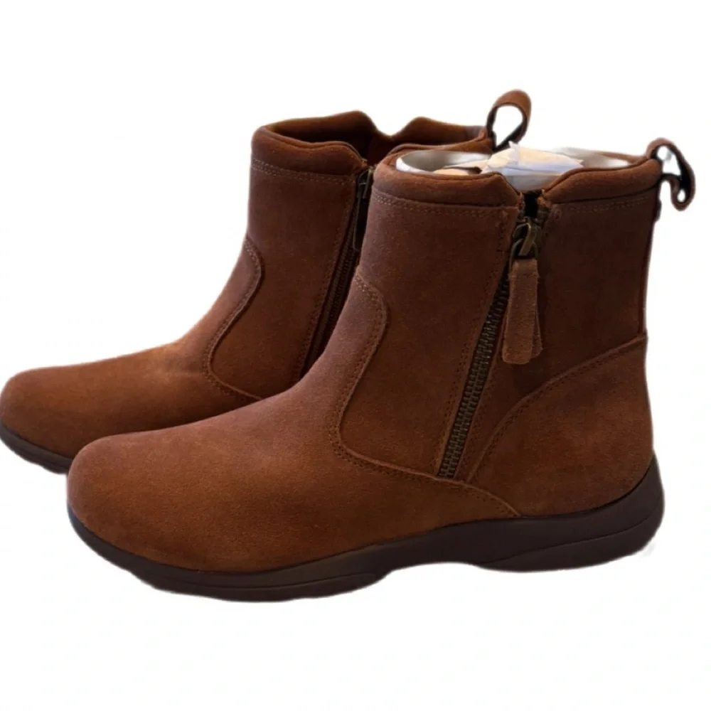 Easy Spirit Jonni Suede Leather Ankle Boots Side Zip NWT Size 8M